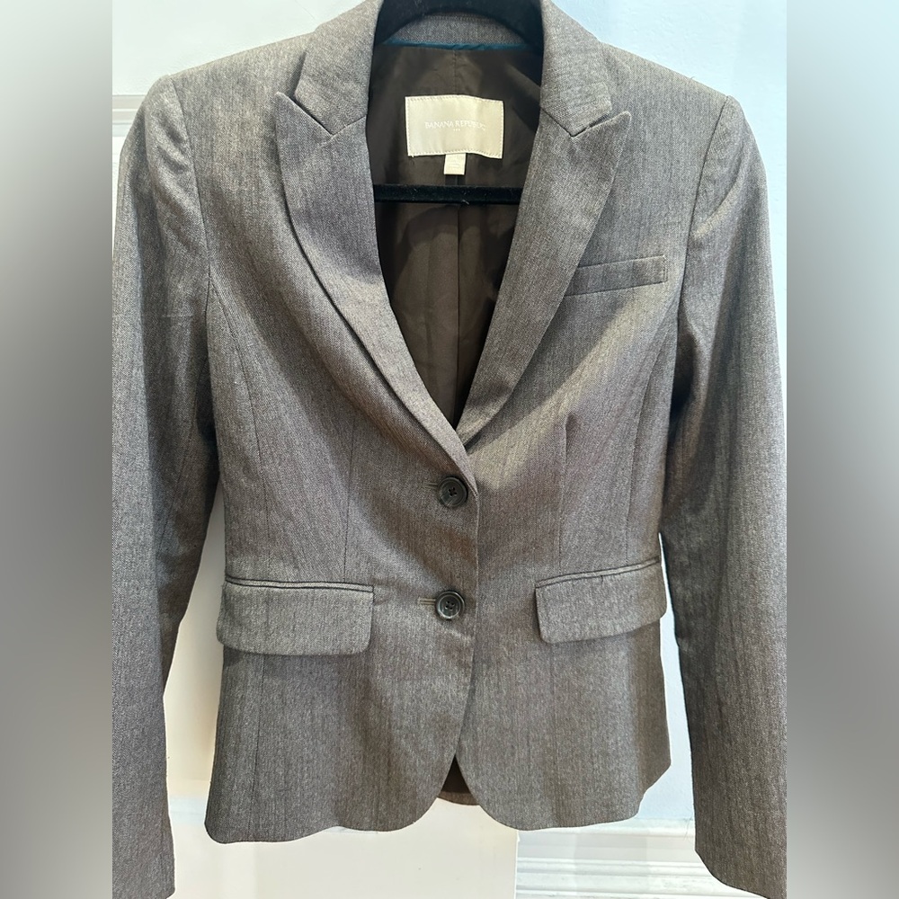 Banana Republic Herringbone Blazer Size 0 – NWOT
